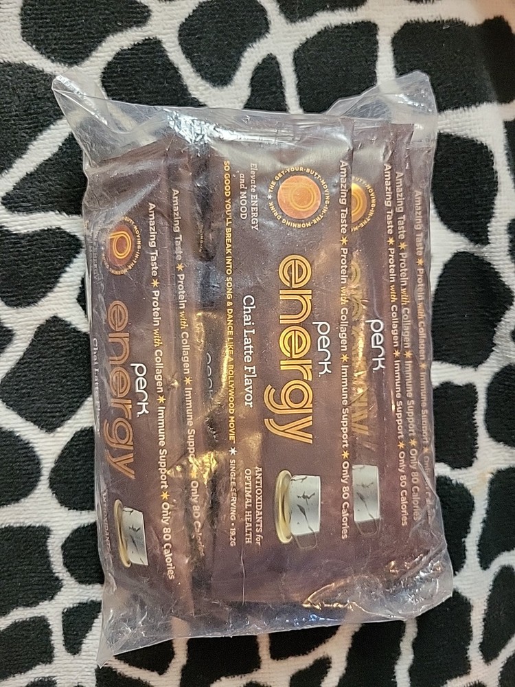 Perk Energy Original Chai Latte Flavor 10 Servings Singles
