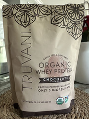 Truvani Organic Whey Protein Powder Chocolate, Grass Fed, 21.94 oz, Exp 2028