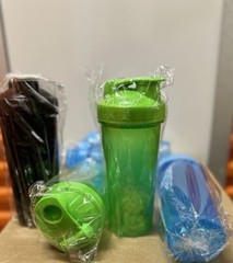 4 Quick Blender Shakercup – your Water Gym Bottle 20oz. Buy1 Get 3