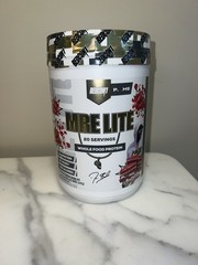 REDCON1 MRE LITE® x Deion Sanders Protein Powder Red Velvet 20 Servings – 09/27
