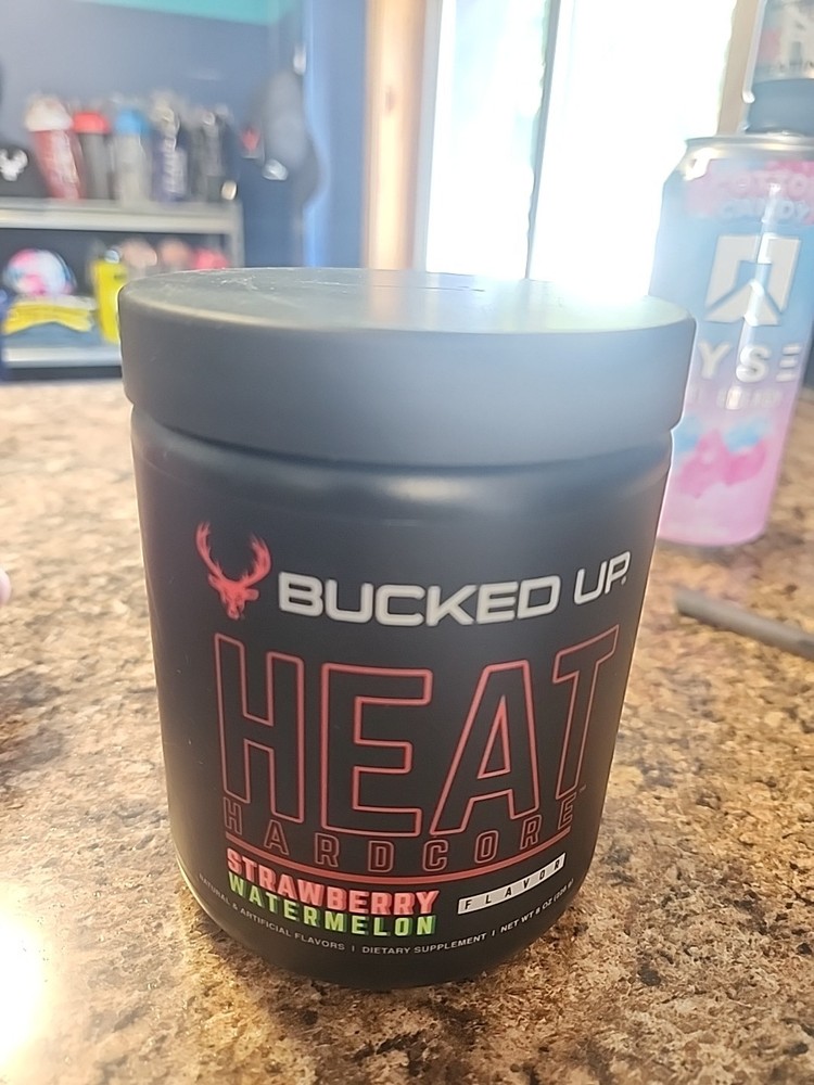 Bucked Up Heat Hardcore Private Label 8 Oz 30 Servings Strawberry Watermelon