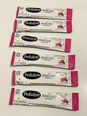 Pedialyte Immune Support Electrolyte Powder Packets, Mixed Berry, 6 Ct Exp:2027
