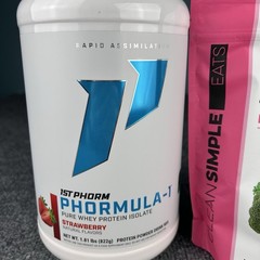 Clean Simple Eats Greens Rasp 🍋ade & 1st Phorm Strawberry Whey Protein Powder