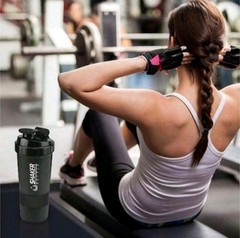 Protein Shaker – Blue/Grey 500ml | Protein Shaker with Screw Cap, Sieve &