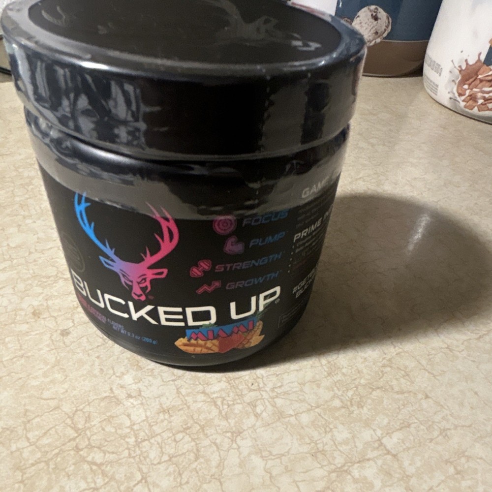 Bucked Up Pre-Workout Powder Supplement – Miami Flavor (Unisex)