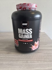 Redcon1 Mass Gainer High Protein carb Blend Tub Powder Strawberry New