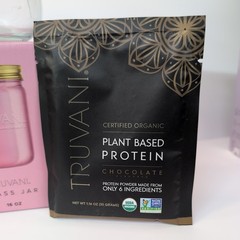 Truvani Protein Powder Kit 2 Packets, Mixing Jar, Gift Bag